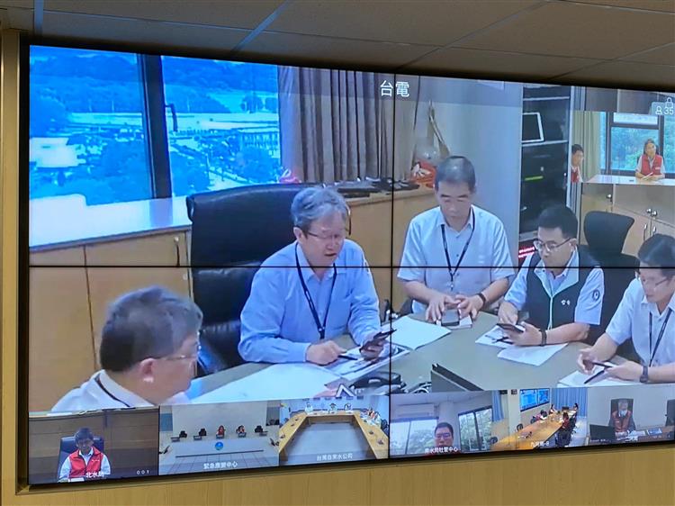 經濟部王美花部長視察卡努防颱情形 提醒水電靈活調度供應，搶修注意安全4