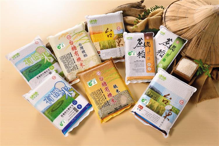 台糖有機米品質經過嚴格把關，深獲各方肯定，今年再度獲選為臺北市中小學營養午餐食材供應業者之一。