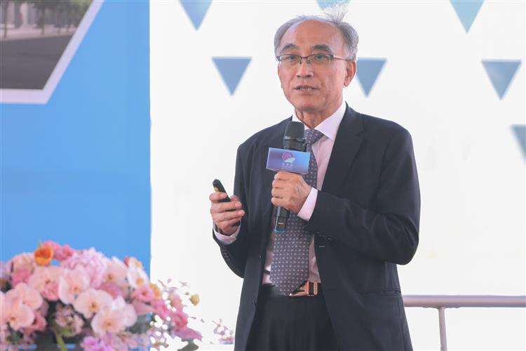 高軟二期智科路啟用暨亞灣智慧科技大樓興建動工(經濟部園管局楊伯耕局長介紹高軟二期投資環境)