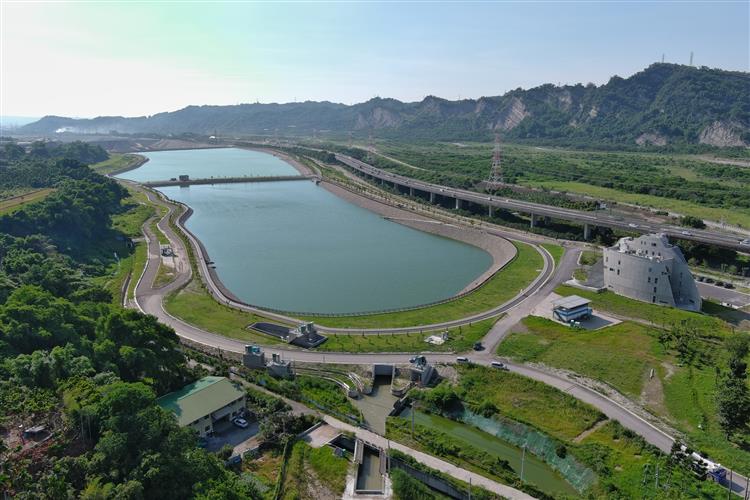 鳥嘴潭人工湖妥善規劃餘土 培厚治理確保河防安全