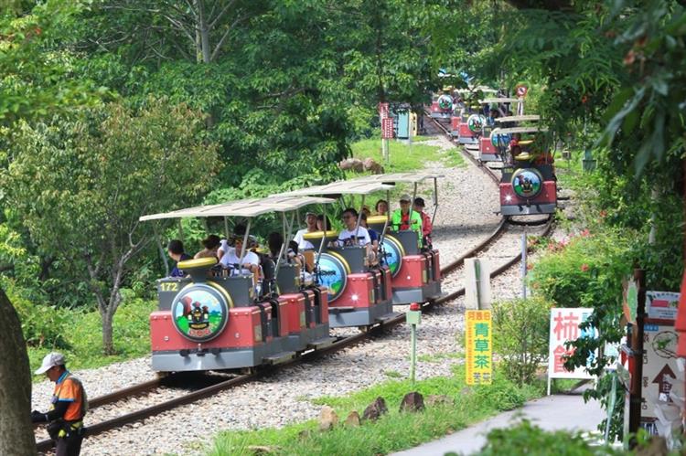 舊山線鐵道景點(照片授權自祺峰休閒事業有限公司)