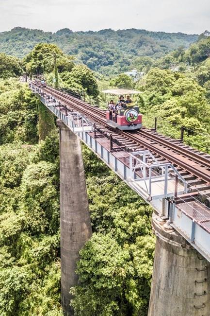 舊山線鐵道景點(照片授權自祺峰休閒事業有限公司)
