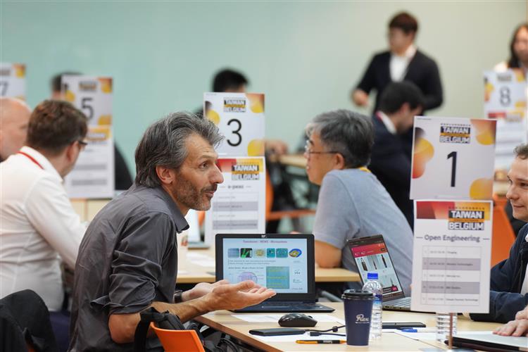 透過一對一媒合活動，協助臺灣中小企業鏈結國際合作夥伴