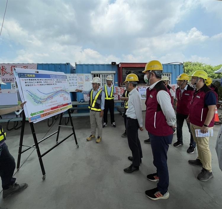 賴建信署長率領水利署一級主管視察北外環道路新建工程_0