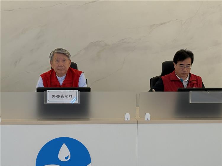 經濟部長視察應變整備 關心水利署等單位防汛備戰情形2