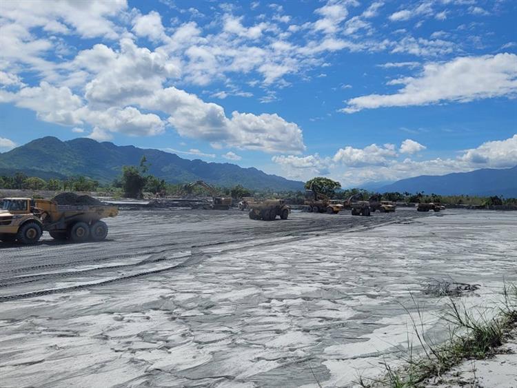 10水利署署長坐鎮第九河川分署 緊盯全臺防汛整備工作-馬太鞍溪疏濬