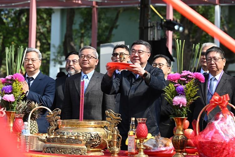 經濟部「先進半導體研發基地」今（10）日於工研院中興院區舉行動土典禮，產官研代表皆踴躍出席致賀，展現從中央到地方對基地開發的高度期待