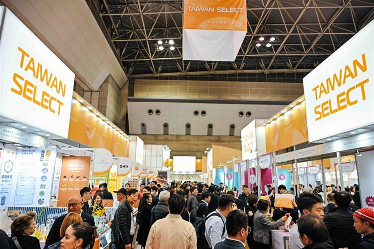 東京食品展以「TAIWAN SELECT 」做為整體裝潢設計