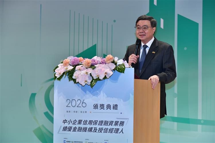 卓院長致詞                