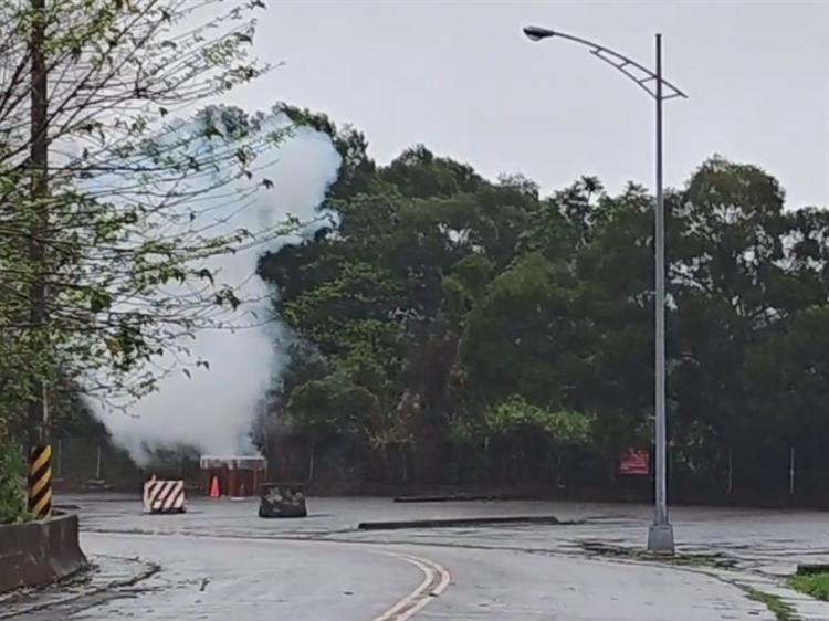 2.把握鋒面過境！水利署再次啟動陸空聯合人工增雨-寶二水庫焰彈增雨