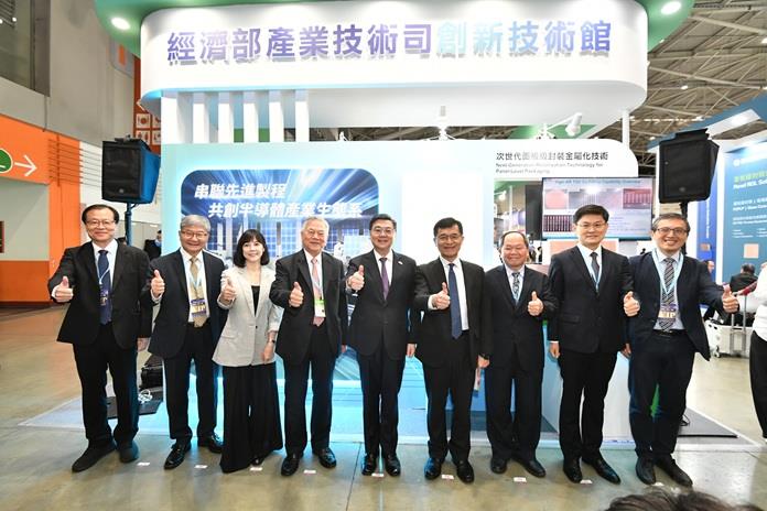 經濟部產業技術司於2026 Touch Taiwan系列展設立「創新技術館」，展現推動先進封裝與半導體設備技術發展成果