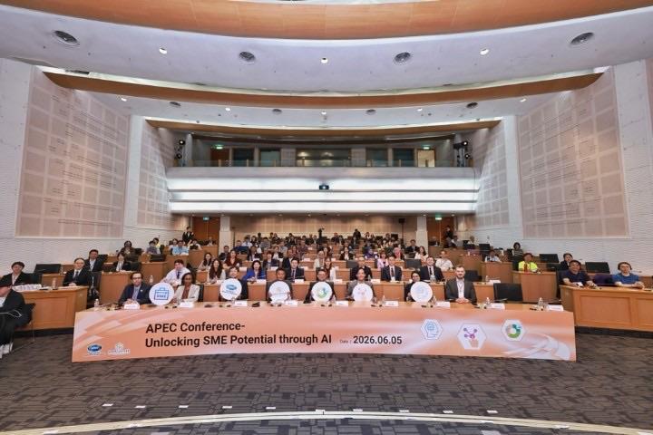 6月5日APEC中小企業AI人才培力論壇與會人員合影