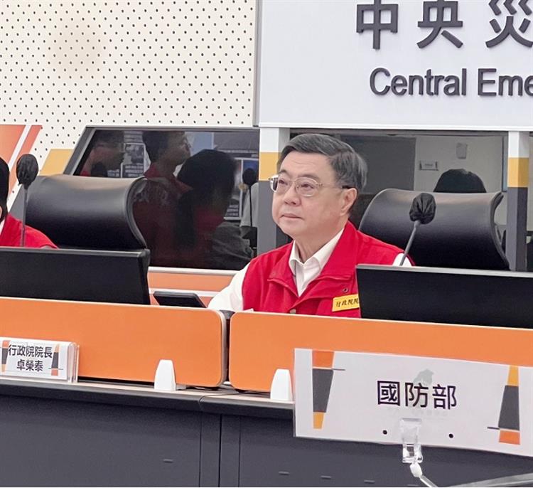 2.院長視導水災中央災害應變中心 中央與地方連線，全力做好豪雨應變及颱風整備