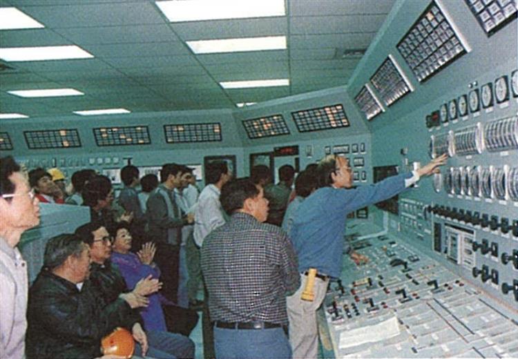 燃煤1、2號機組自1990年陸續成為台灣供電主力，運轉36年期間，兩部機合計發出近2,800億度電。