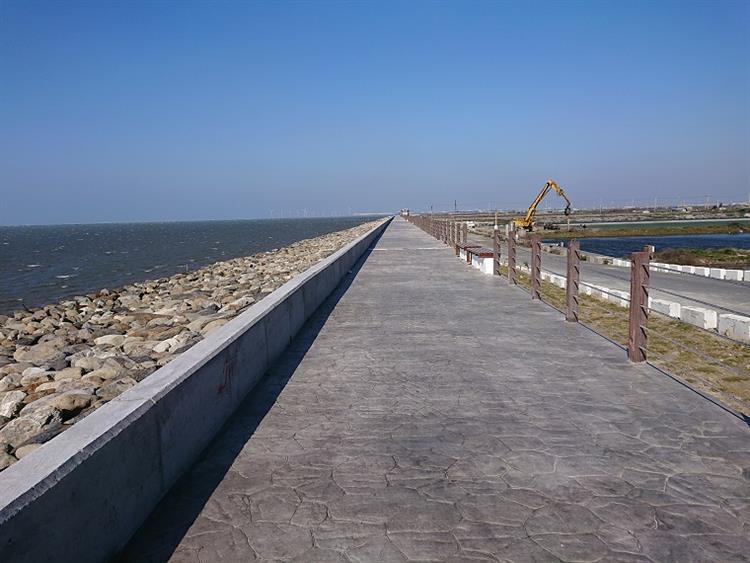 漢寶海堤改善加固 汛期防潮、禦浪出擊，提升防災功能並改善海岸環境