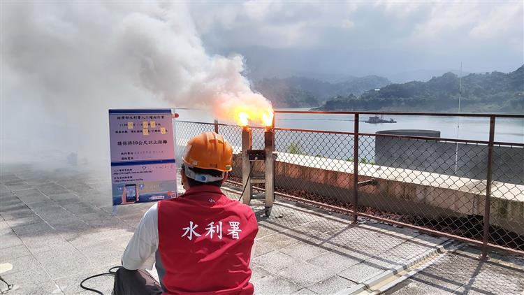 再接再厲把握難得降雨時機 曾文水庫人工增雨作業