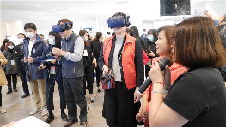 2020年FUSE紡織時尚週 振心時尚—機能時尚、數位科技、智慧紡織從「心」出發互動活動