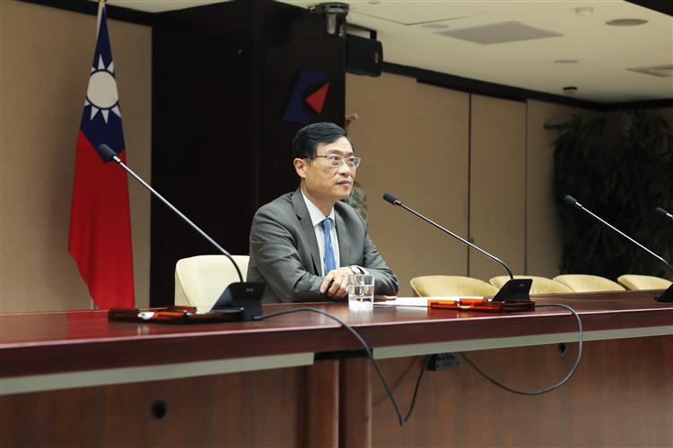 經濟部政務次長陳正祺出席世界經濟治理研討會  分享我國經貿發展策略