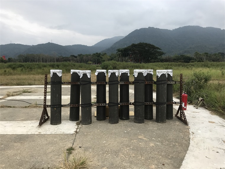 把握此波降雨雲系通過於曾文水庫施放國產高空焰彈進行人工增雨作業