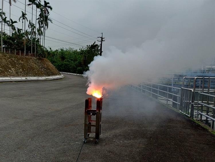 水利署把握南部午後降雨機會於仁義潭水庫人工增雨施作