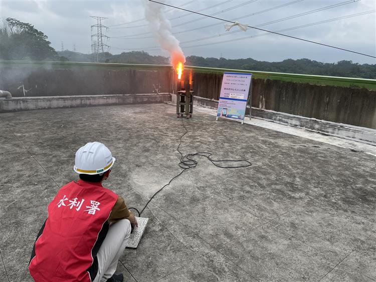 今受部分降雨雲系移入影響，水利署守視機動實施人工增雨-寶二水庫