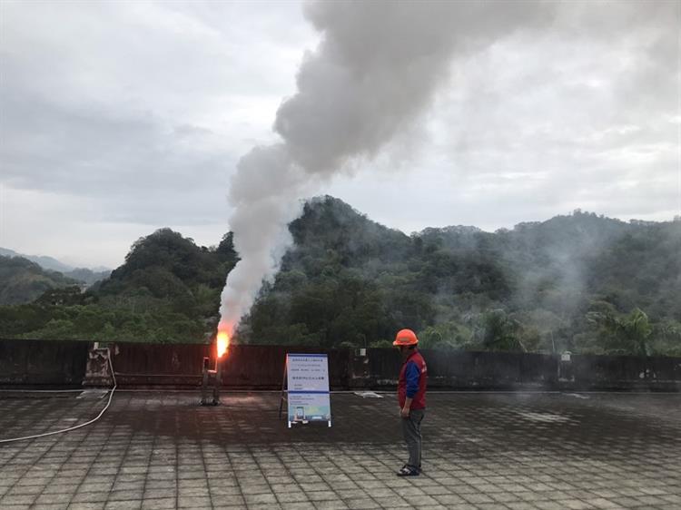 積極留住雨水，水利署日夜守視雲氣實施人工增雨-鯉魚潭