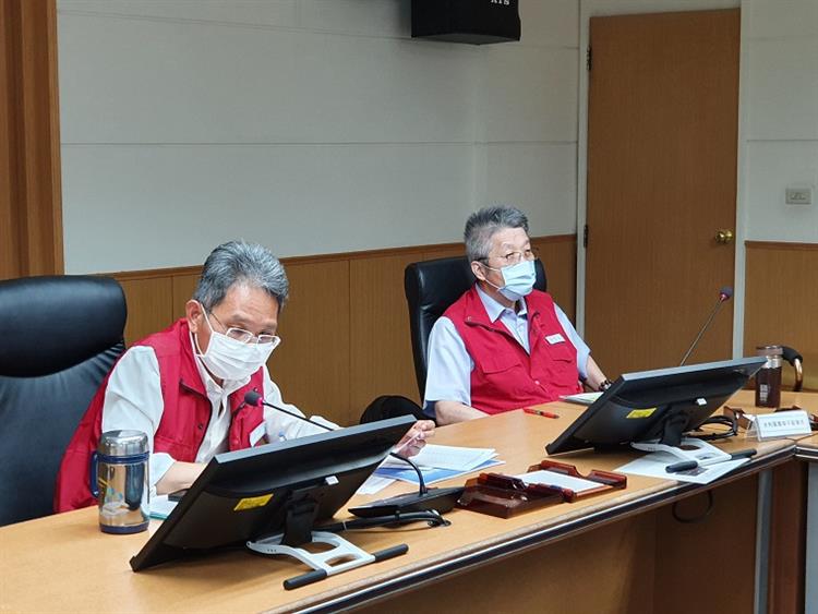 經濟部次長曾文生今(28)日下午召開視訊會議，並連線各地方政府水利首長，瞭解各項防汛與抗旱應變作為2