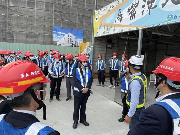檢廉首長視察鳥嘴潭工程 力挺守護國家水利建設6