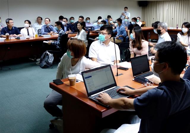 《無人載具科技創新實驗計畫暨實證運行補助計畫推廣說明會》活動照片