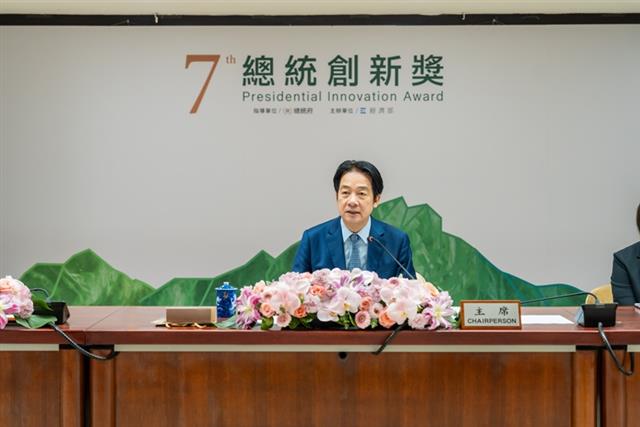 總統蒞臨第七屆總統創新獎委員會第一次會議，期許選拔出更具前瞻性、影響力與國際視野的標竿