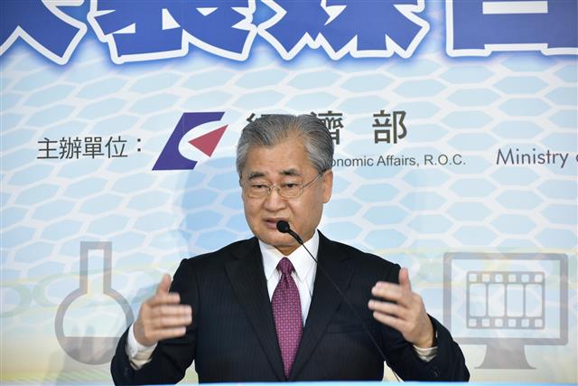 行政院院長毛治國於「台灣創新快製媒合中心」啟動典禮中致詞。