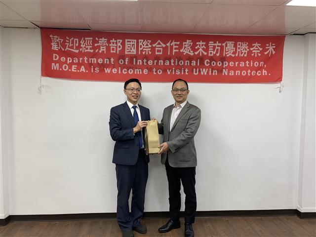 經濟部國合處廖浩志處長參訪優勝奈米科技公司