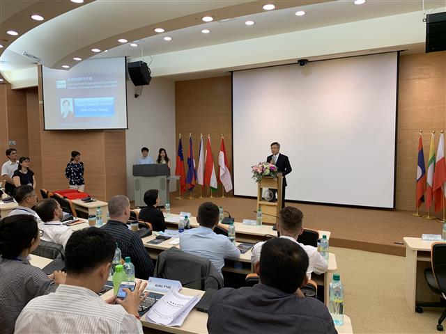 Deputy Director General Shih-Chou Huang delivers opening remarks
