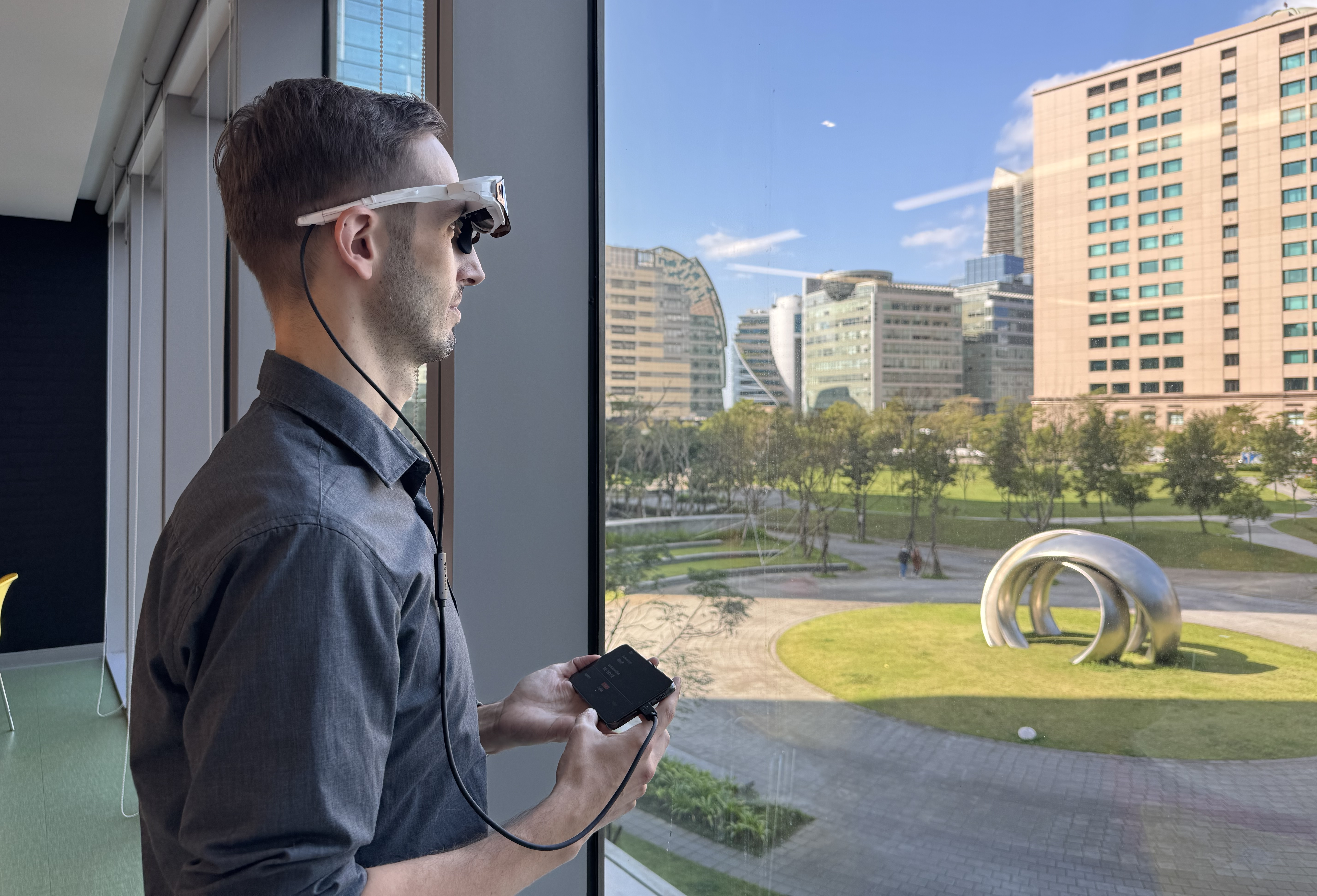 沉浸顯示技術全面升級 驅動AR/MR眼鏡新紀元