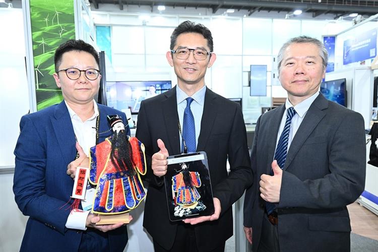 開啟彈跳視窗，連結到工研院「照片級AI擬真3D建模技術」，只需一支手機，繞拍幾圈，30分鐘即可快速建構高擬真3D模型，建模效率提升90%。(jpg檔)