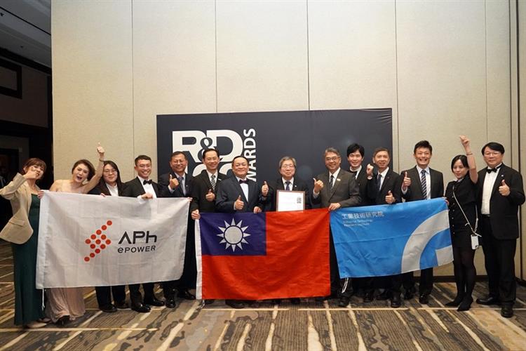 開啟彈跳視窗，連結到經濟部支持的研發成果已連續18年榮獲全球百大科技研發獎，累積達103個獎項，得獎技術9成已經技轉廠商或成立新創公司，今年獲獎的技術也全數與業者展開合作(jpg檔)