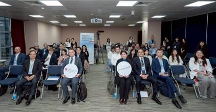 10月23日--臺波蘭智慧移動論壇及商機媒合會--貴賓及現場與會者合影