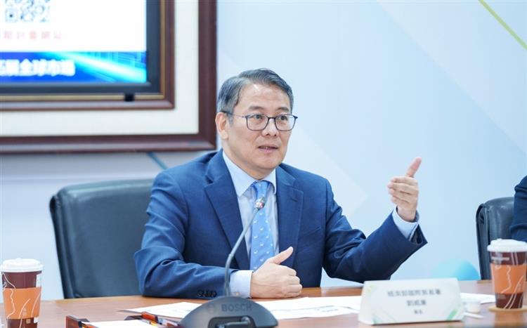 劉威亷署長分享經濟部協助廠商布建海外通路成果